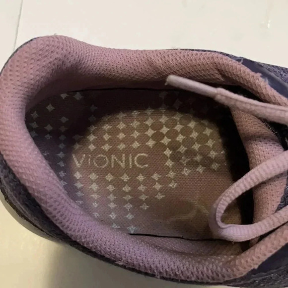 Vionic Kona purple sneaker running shoe. Women’s size 8 - Picture 5 of 9